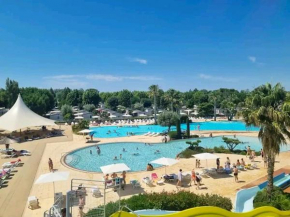 Bungalow charmant près de Vias avec piscine partagée